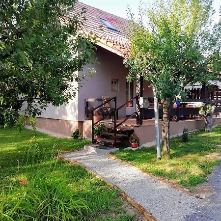 Apartman Adam Раковица Екстер'єр фото